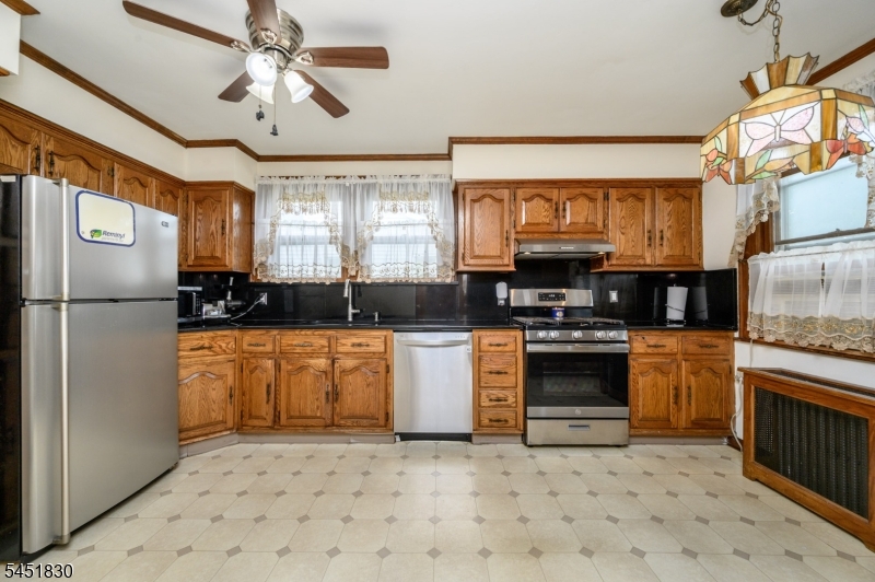 938 Ray Ave Property Photo 15