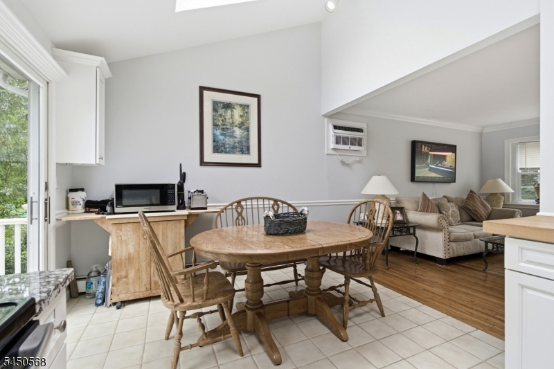 97 Shore Rd Property Photo 13