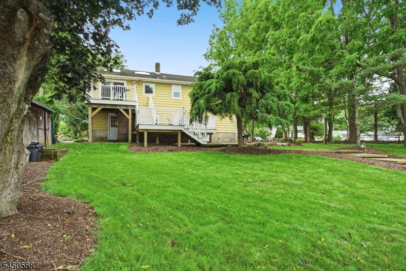 97 Shore Rd Property Photo 27