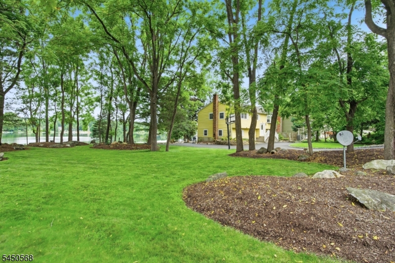 97 Shore Rd Property Photo 35