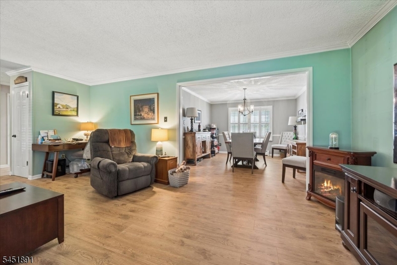 19 Mohawk Ave Property Photo 11