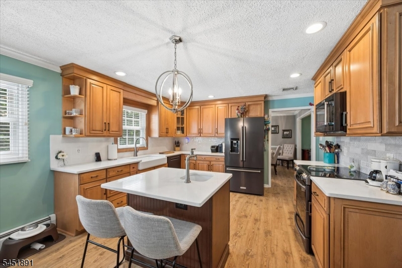 19 Mohawk Ave Property Photo 18