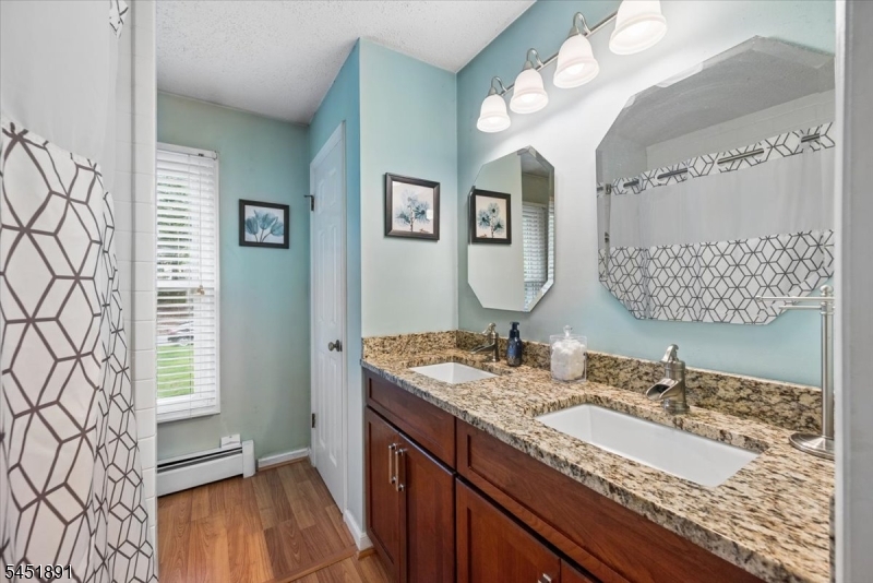 19 Mohawk Ave Property Photo 28