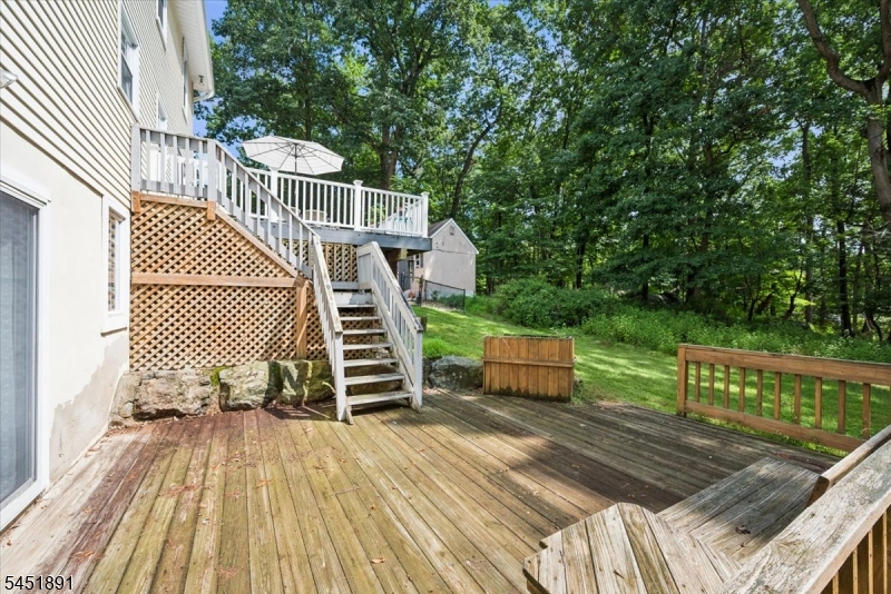 19 Mohawk Ave Property Photo 45