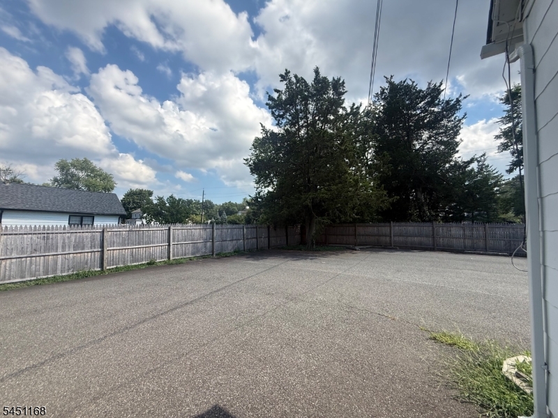 Union Ave Property Photo 1