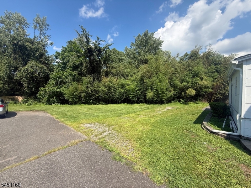 Union Ave Property Photo 4
