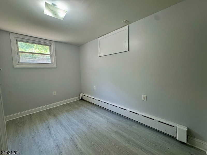 687 Midland Ave 1 Property Photo 6