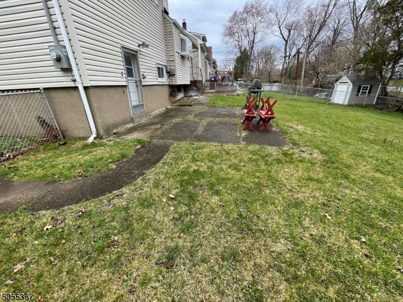 70 Beverly Rd 1 Property Photo 11