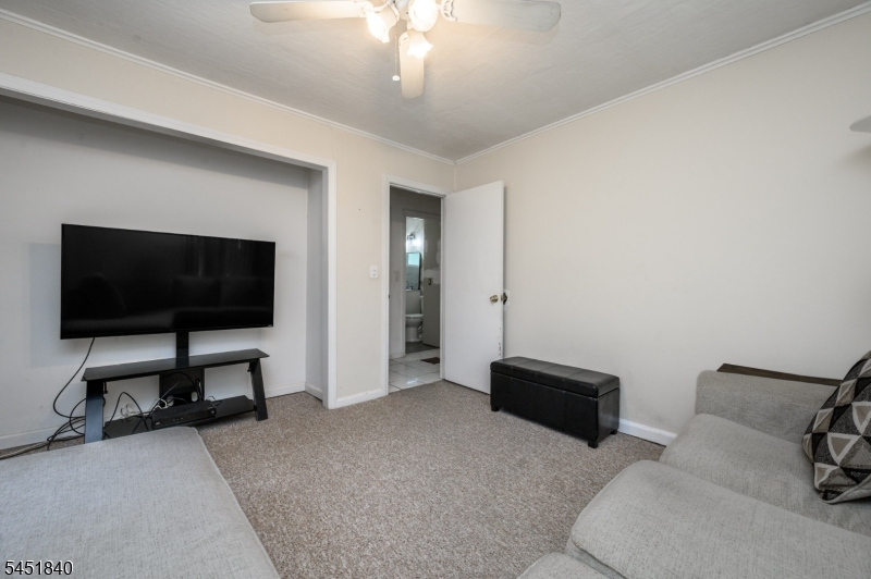 34 Hunterdon Rd Property Photo 16