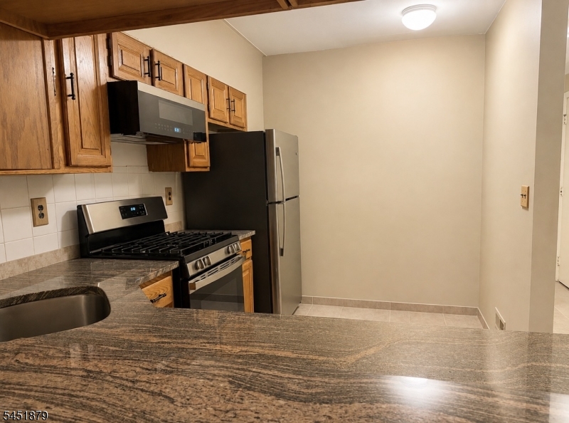 109 Applegate Ln Property Photo 1