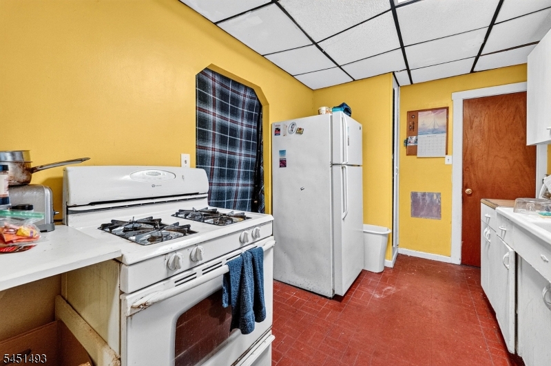 66 Charles St Property Photo 8