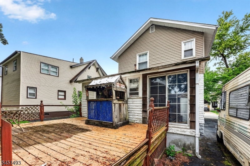 66 Charles St Property Photo 23