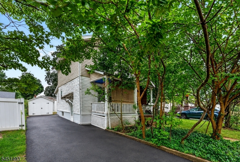 66 Charles St Property Photo 27