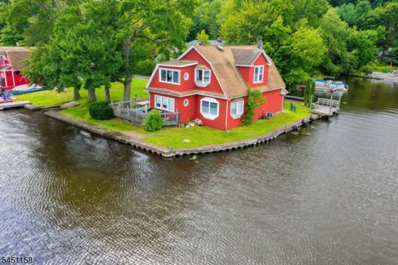 8 Shallow Cove Rd Property Photo 3