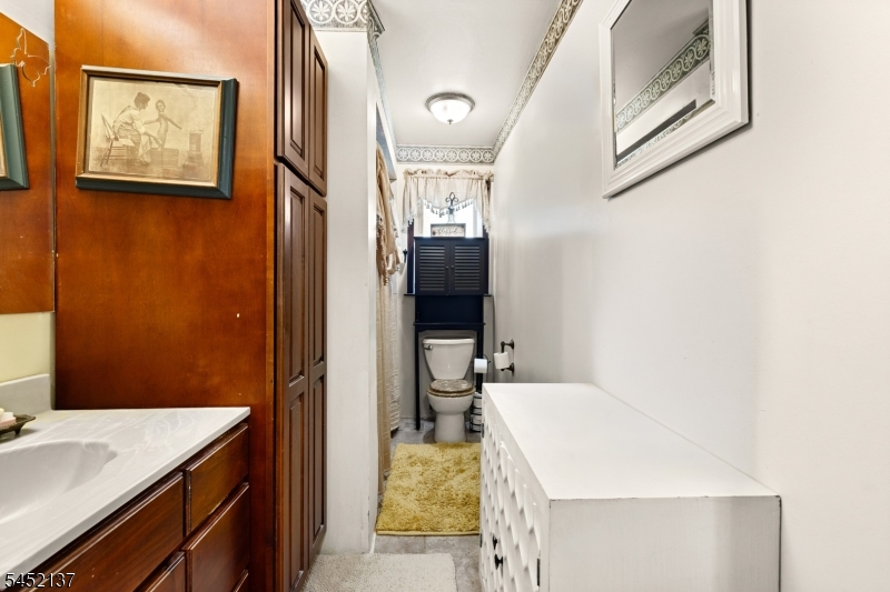 504 Walnut St Property Photo 18