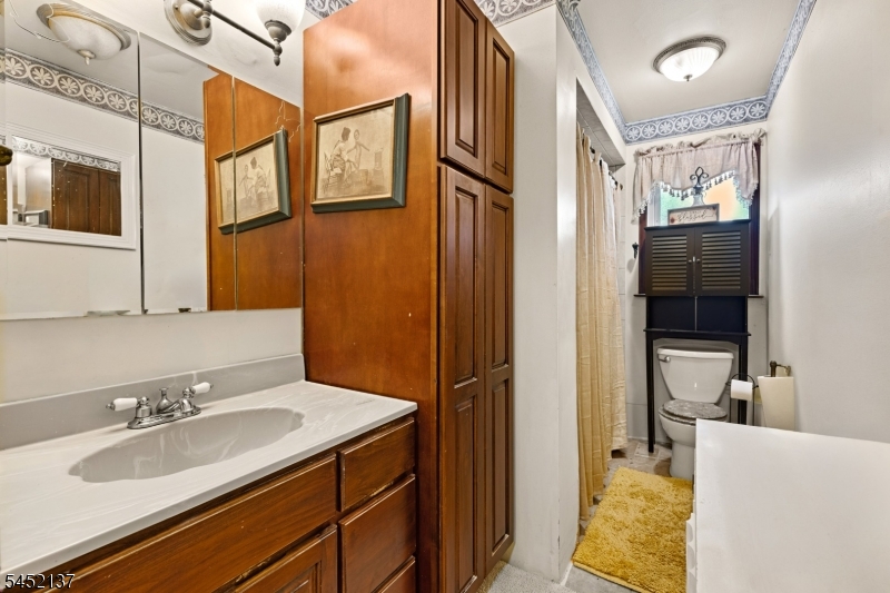 504 Walnut St Property Photo 19
