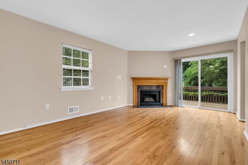 8 Edith Pl Property Photo 6