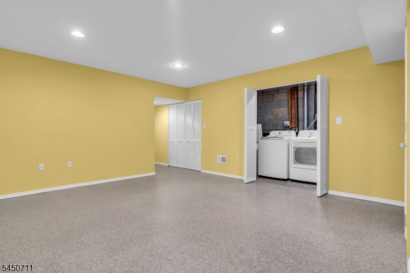 8 Edith Pl Property Photo 21