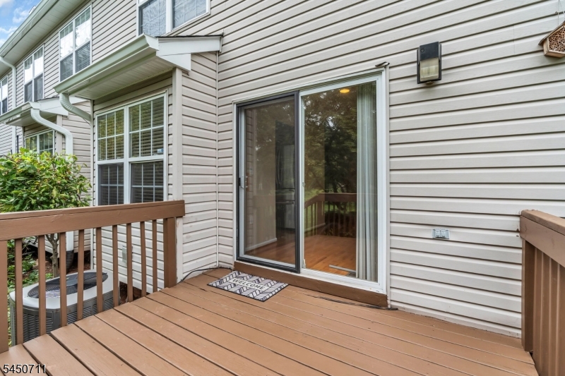 8 Edith Pl Property Photo 37