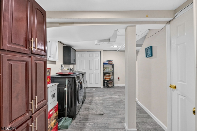 97 Wabash Ave Property Photo 32