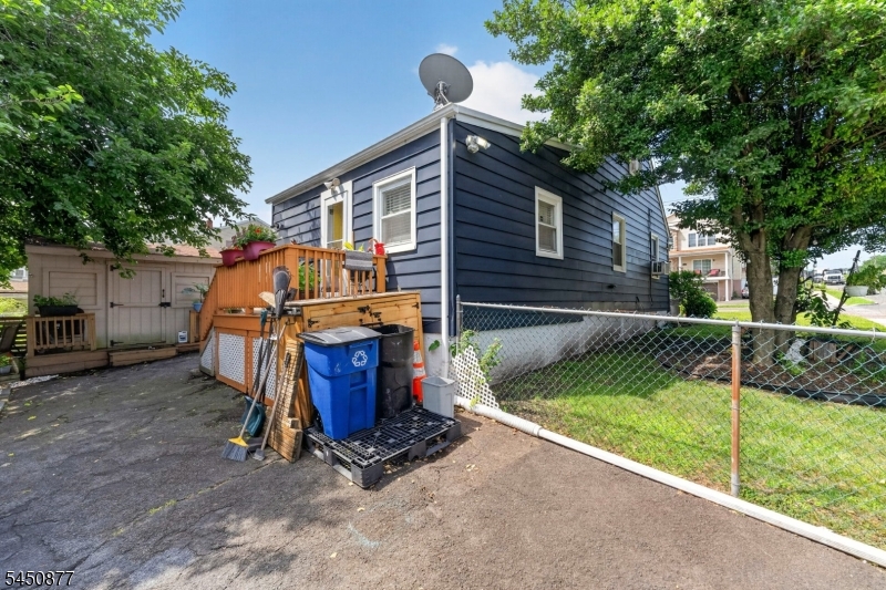 97 Wabash Ave Property Photo 38