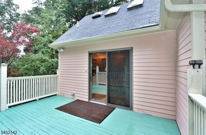 44 Christopher St 1 Property Photo 3