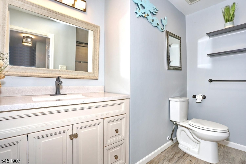 14 Birdseye Cir Property Photo 32