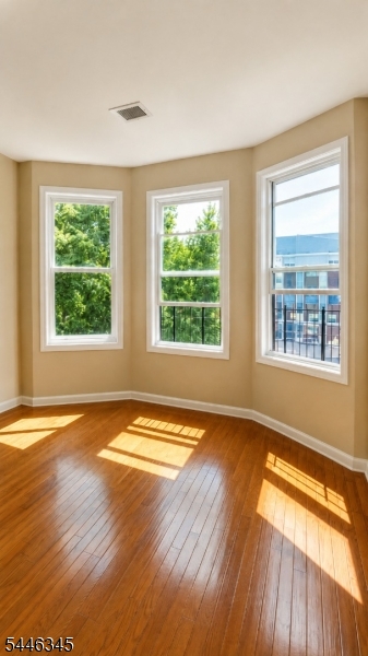 52 3rd St 3 Property Photo 1