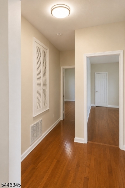 52 3rd St 3 Property Photo 6