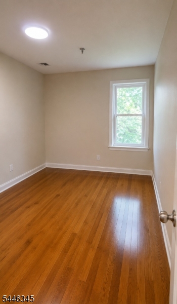 52 3rd St 3 Property Photo 11