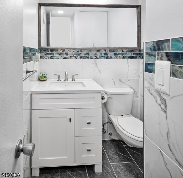 7004 Boulevard East A38 Property Photo 10