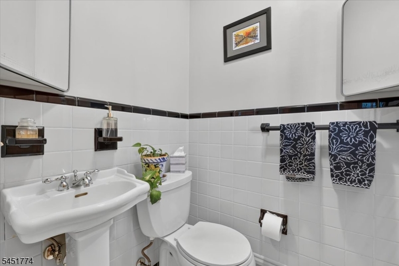 125 Randolph Ave Property Photo 26