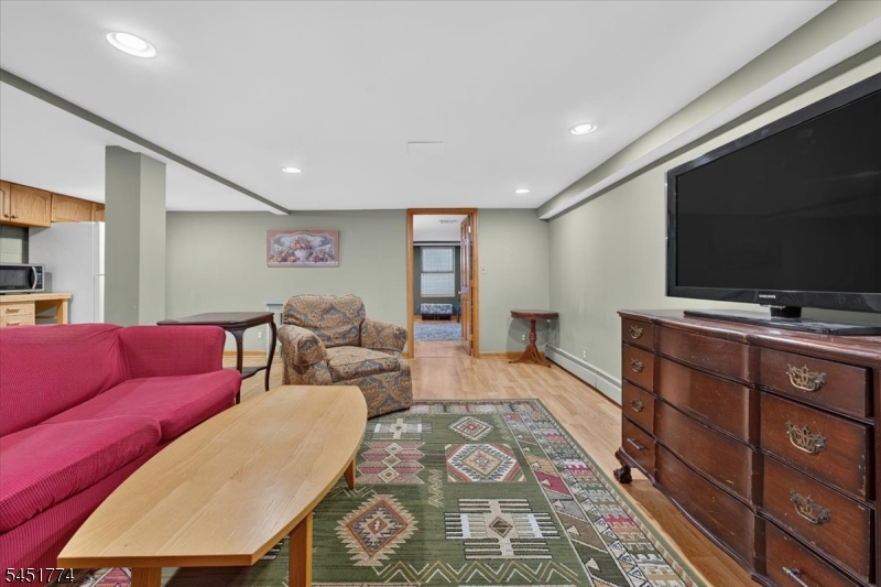 125 Randolph Ave Property Photo 32