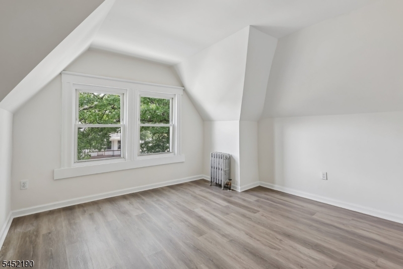 19 Nassau Pl Property Photo 21