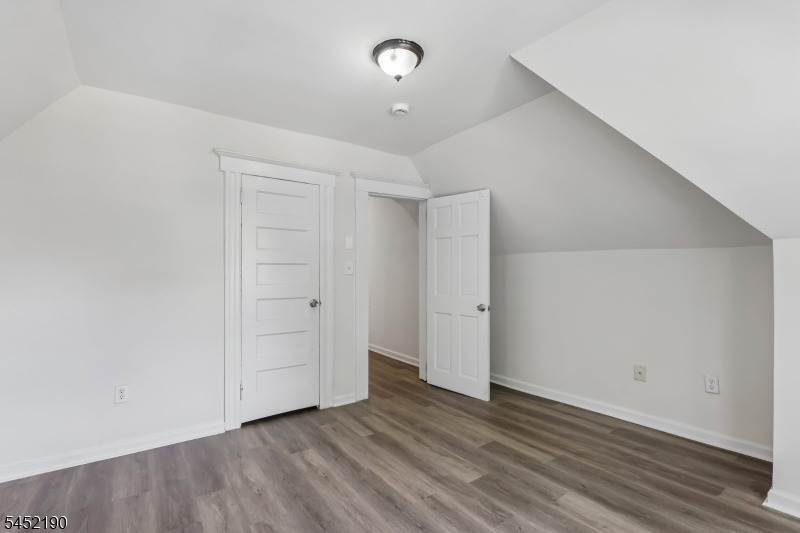 19 Nassau Pl Property Photo 22