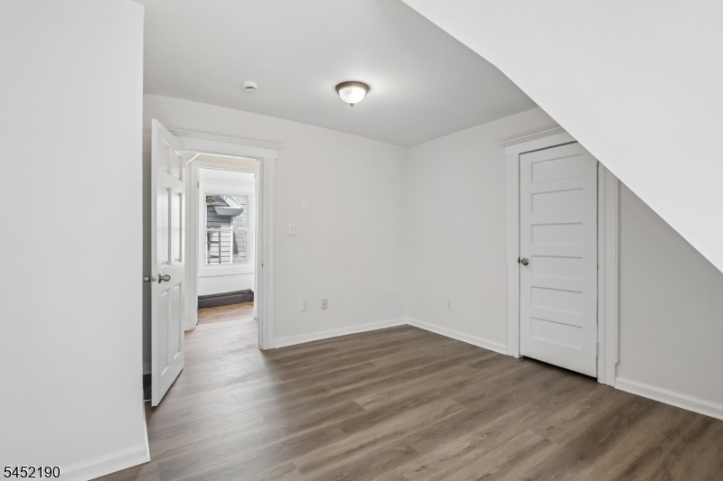 19 Nassau Pl Property Photo 26