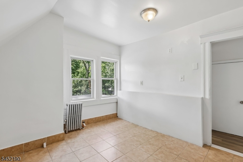 19 Nassau Pl Property Photo 28