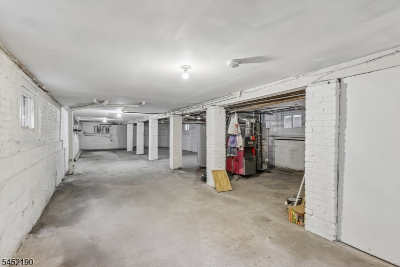 19 Nassau Pl Property Photo 31