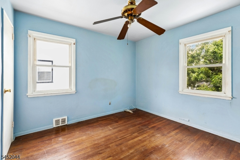 721 Union St Property Photo 10