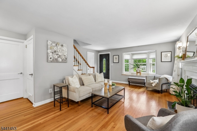 1661 Ramapo Way Property Photo 8