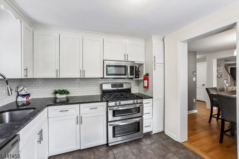 1661 Ramapo Way Property Photo 11