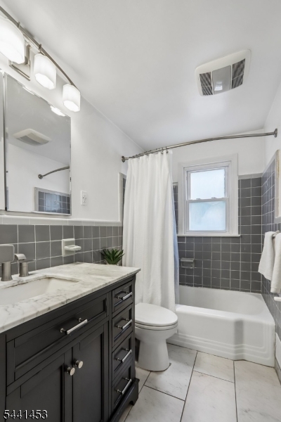 1661 Ramapo Way Property Photo 18
