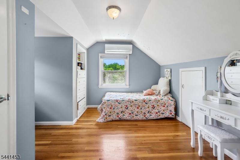 1661 Ramapo Way Property Photo 21