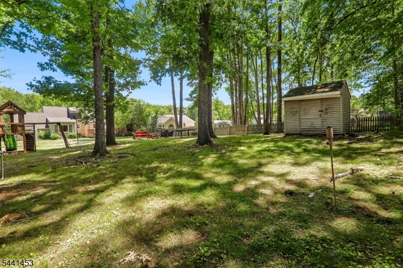 1661 Ramapo Way Property Photo 31