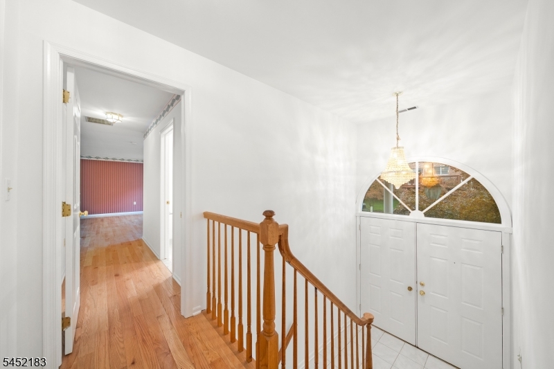 8 Beacon Hill Commons 8 Property Photo 13
