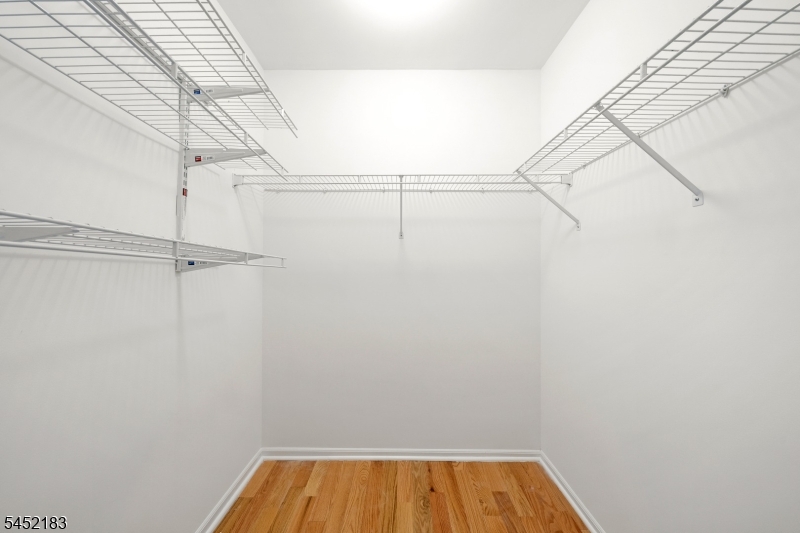 8 Beacon Hill Commons 8 Property Photo 18