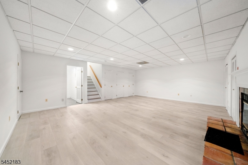 8 Beacon Hill Commons 8 Property Photo 24