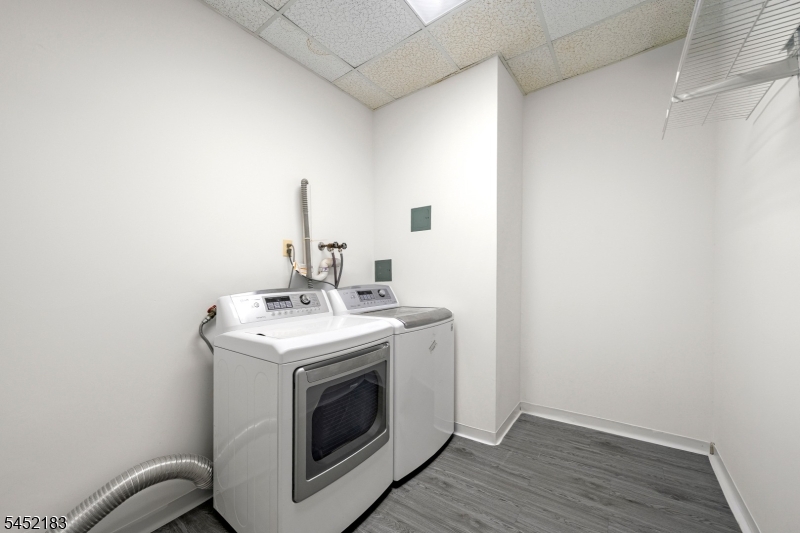 8 Beacon Hill Commons 8 Property Photo 27