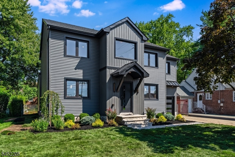 17 Berdan Ave Property Photo 2