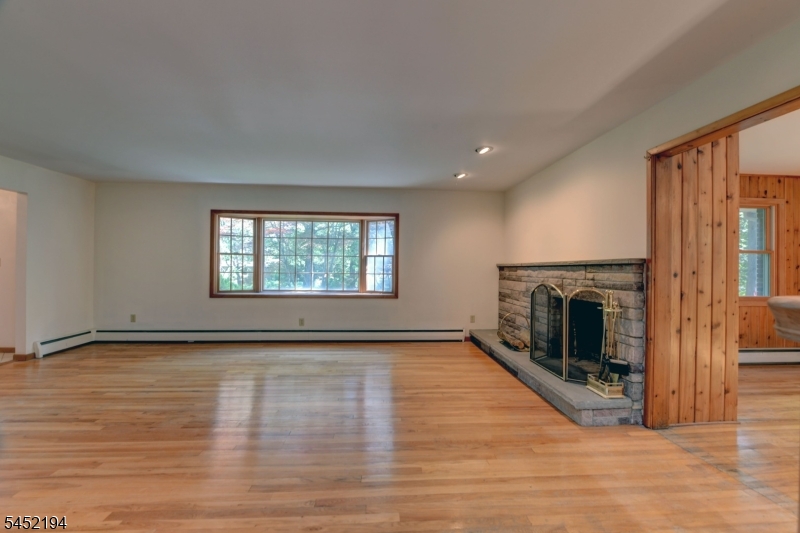 34 Knoll Rd Property Photo 4